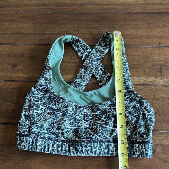 Lululemon Stuff Your Bra Mini Ripple Desert Olive Fatigue Green Size 2 W2CGSS - Picture 8 of 10